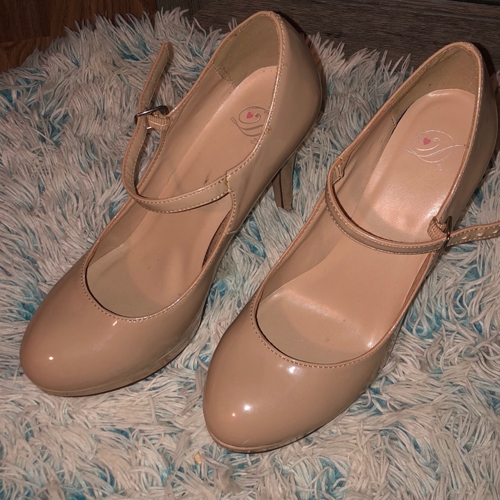 Shoes heels
